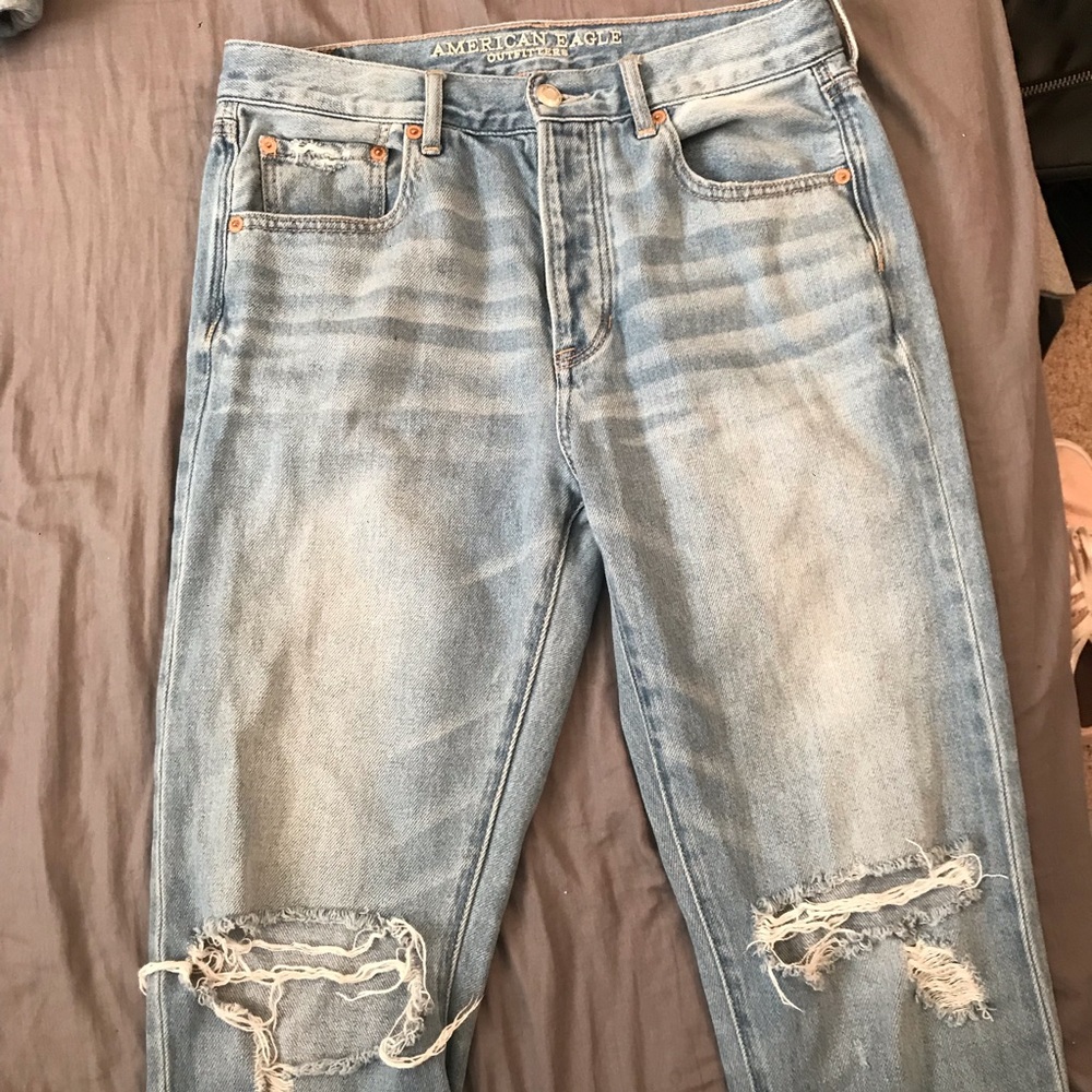 American Eagle Distressed Boyfriend Jeans